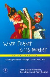 【预订】When Father Kills Mother