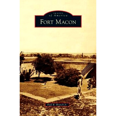 预订 Fort Macon: 9781531667269