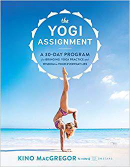 【预订】The Yogi Assignment: A 30-Day Program for Bringing Yoga Practice and 9781611803860