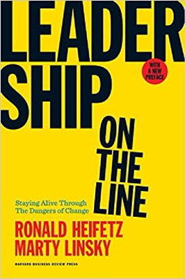 预订 Leadership on the Line, with a New P...