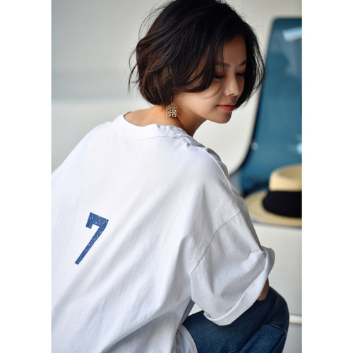 文艺休闲字母印花纯棉短袖T恤女
