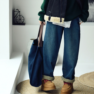 N1086C文艺水洗做旧磨破宽松薄绒显瘦高腰老爹牛仔裤 女冬米兰宣言