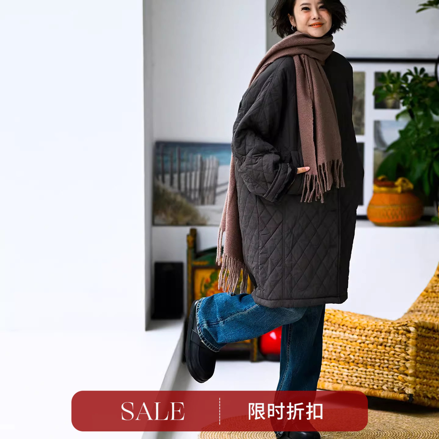 F59600 文艺气质宽松茧型绗缝中长款圆领棉服外套女秋冬 米兰宣言