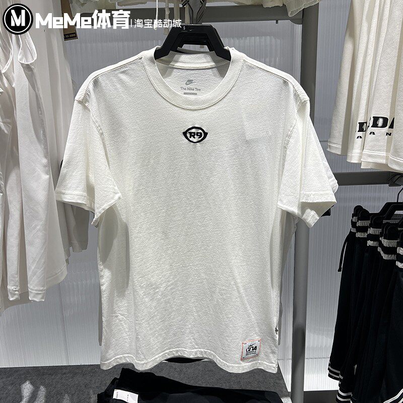 Nike耐克男款2026夏新品人像图案纯棉宽松运动短袖T恤 IU4474-133 - 实物图