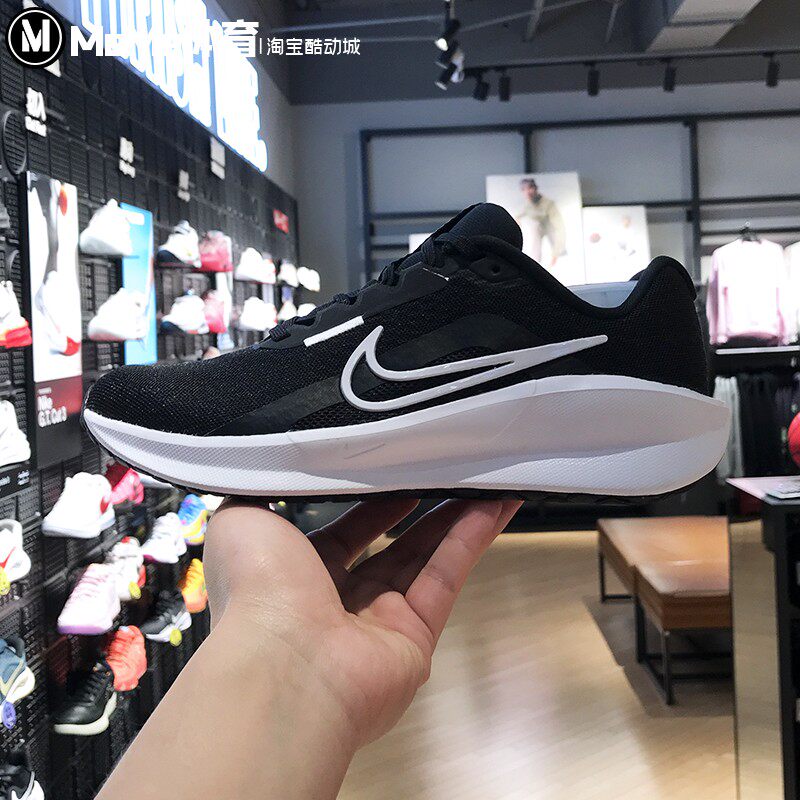 Nike耐克女鞋2025秋季款透气网面黑白撞色运动鞋跑步鞋FD6476-001