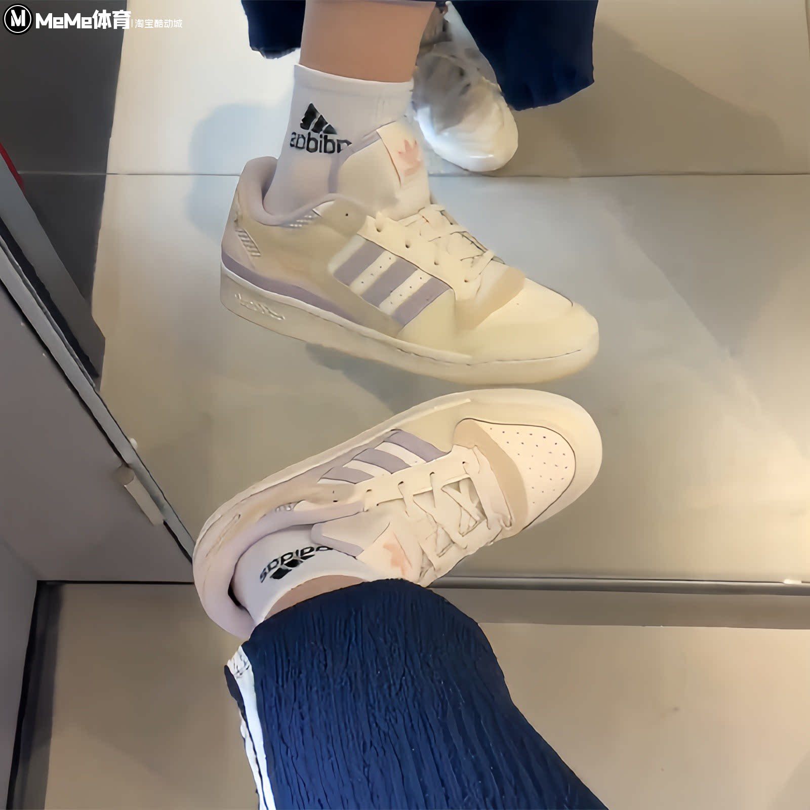 阿迪达斯三叶草女鞋2026秋款冰晶紫三条纹拼接通勤低帮板鞋LA3796