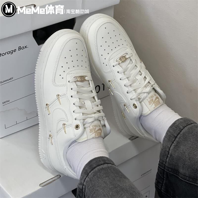 Nike耐克女鞋2026冬新品AF1空军一号奶油白金四钩板鞋 FV3654-111