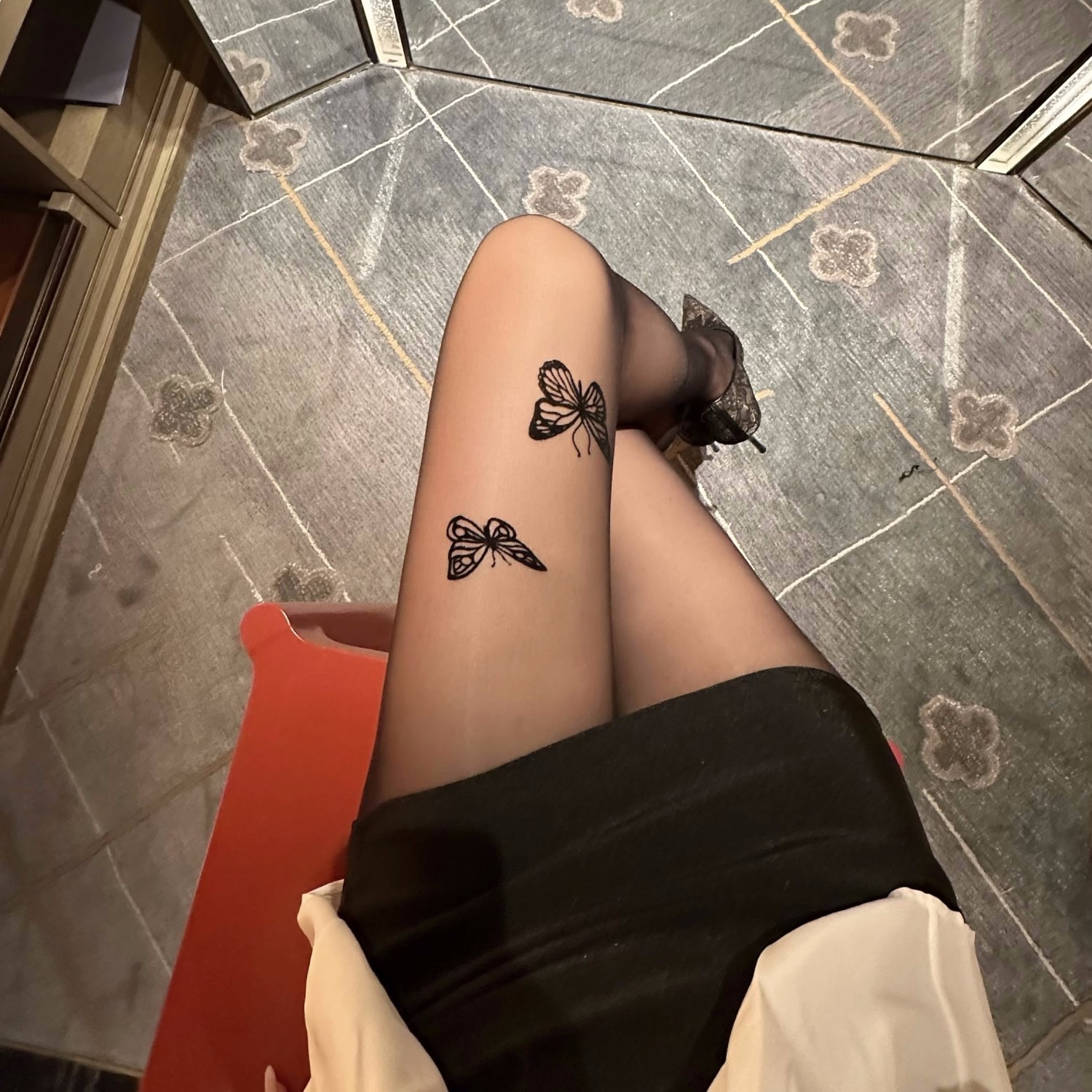 新款蝴蝶黑丝个性印花丝袜加厚秋冬光腿神器植绒美腿性感连裤袜女