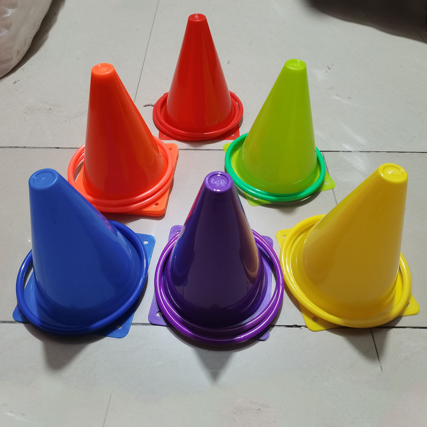 标志桶雪糕桶幼儿园感统塑料套圈锥桶路障交通锥玩具圆锥筒障碍物