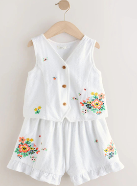 英国NEXT亲子装 25夏新女童大女孩白色花卉刺绣背心马甲+短裤套装