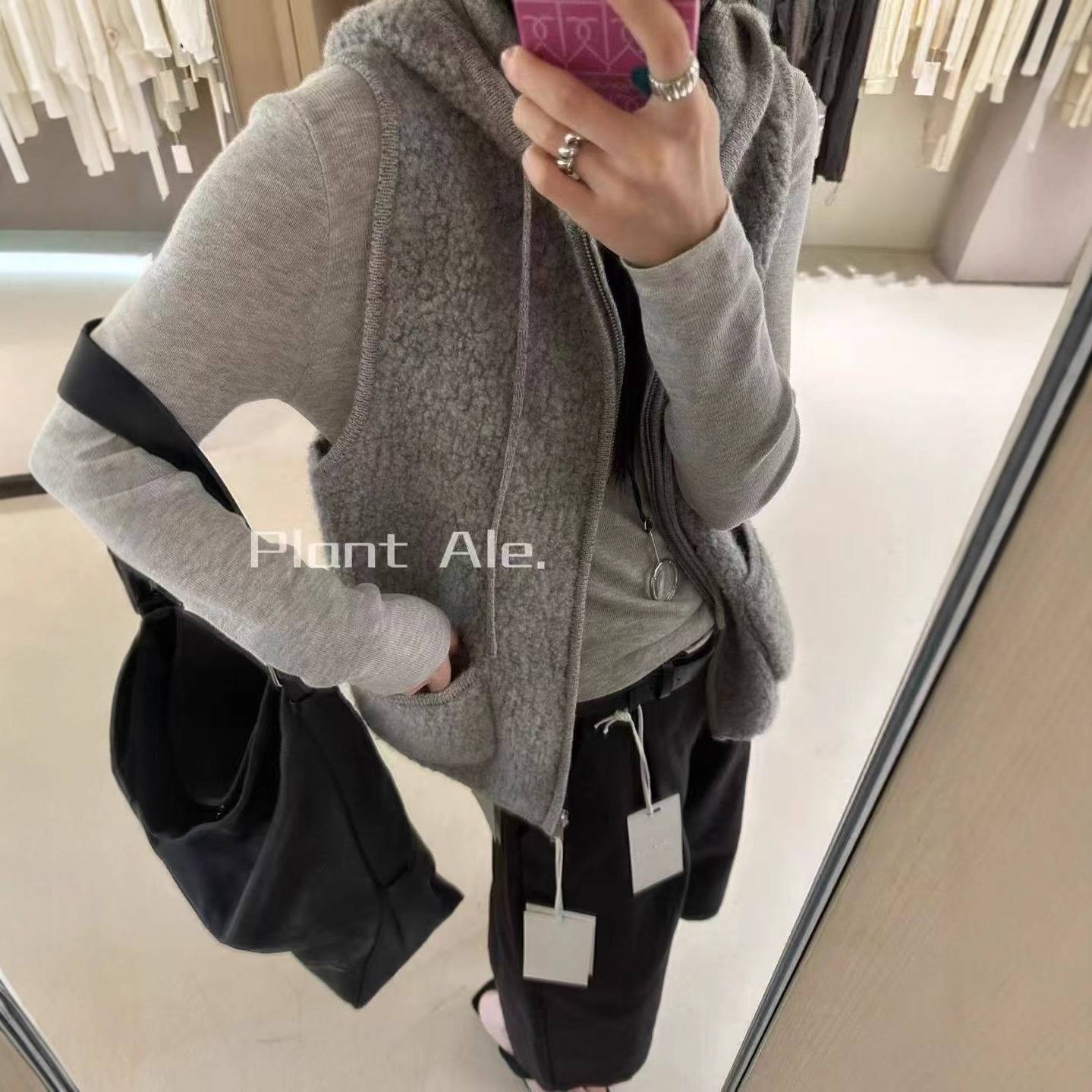 100%绵羊毛连帽针织马甲