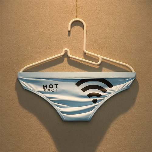 两条装男士创意印花薄半包臀内裤