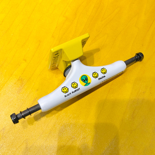 BM滑板支架双中空中桥