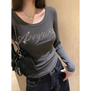 庄大泥 深灰色字母烫钻长袖