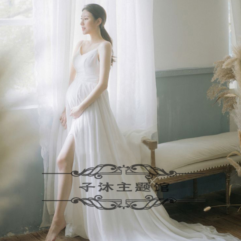 379新款孕妇拍照白色仙儿吊带长裙拖尾摄影楼写真艺术