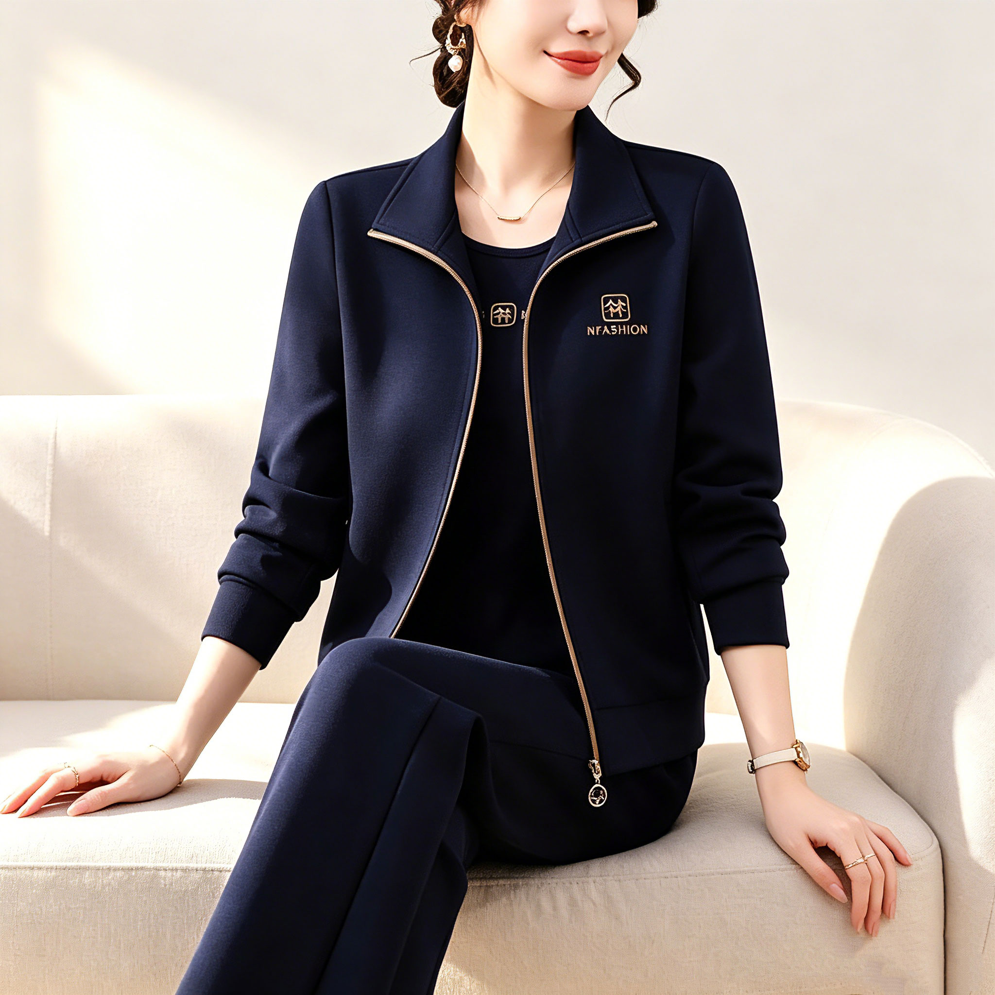 中老年妈妈高端品牌运动服套装女秋季宽松休闲三件套开衫外套洋气