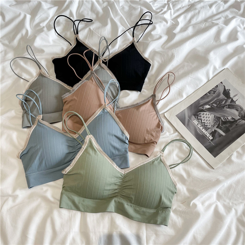 *No price reduction in real shooting ~ new versatile slim bra with beautiful back and suspender underwear