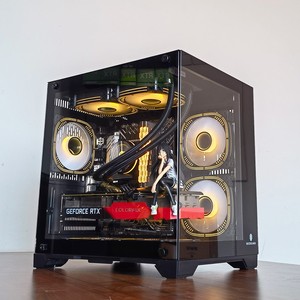 玩嘉孤勇者mini/Plus台式电脑机箱无立柱海景房MATX侧透玻璃DIY