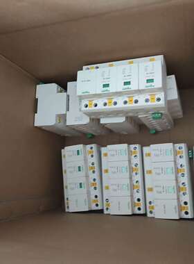 {议价}施耐德IPRD1 20r一级浪涌保护器。有11只