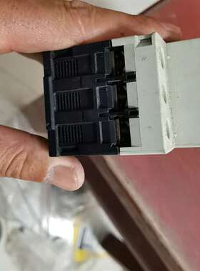 {议价}施耐德GV2-m21。5个十GV2-m32。2个。总计7