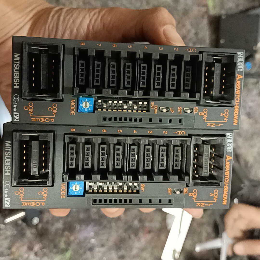 议价三菱模块 AJ65VBTCU-68DAVN 一个