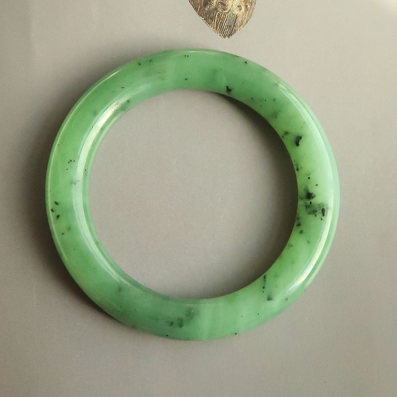 烟雨隆和斋珍藏天然碧玉粉青手镯