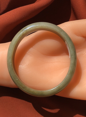 53满色苍黄翡翠手镯贵妃镯子很特色的颜色需要高品味来赏缅甸老料