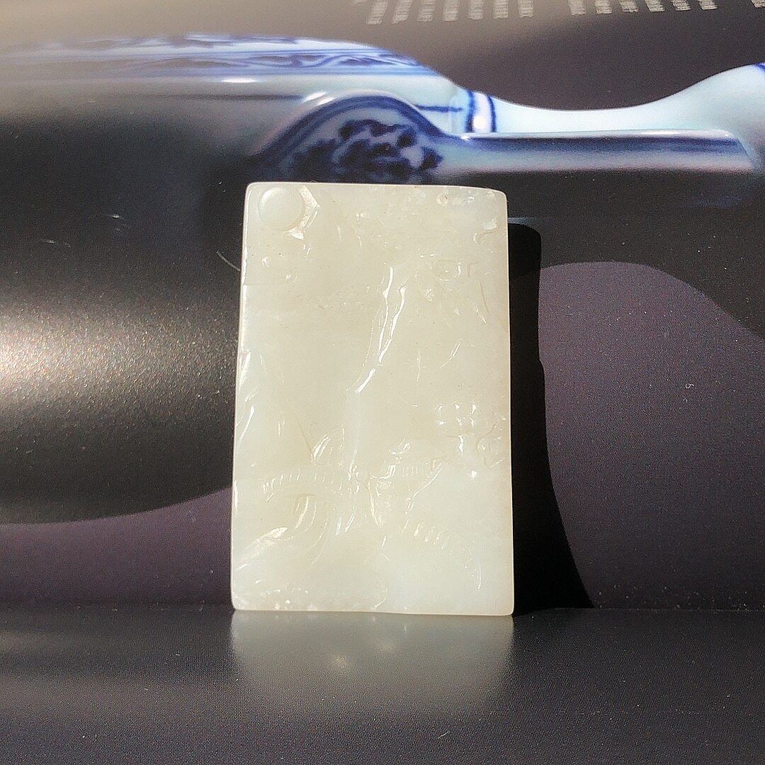 天然新疆和田白玉籽料大牌子吊坠挂件山水图玉石老店保真超值