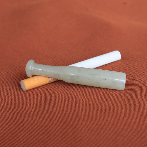 珍藏新疆花籽玉石烟嘴隆和斋玉器