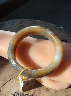 56满红皮和田玉镯子籽料手镯天然玉石珠宝稀少见到收藏级美物