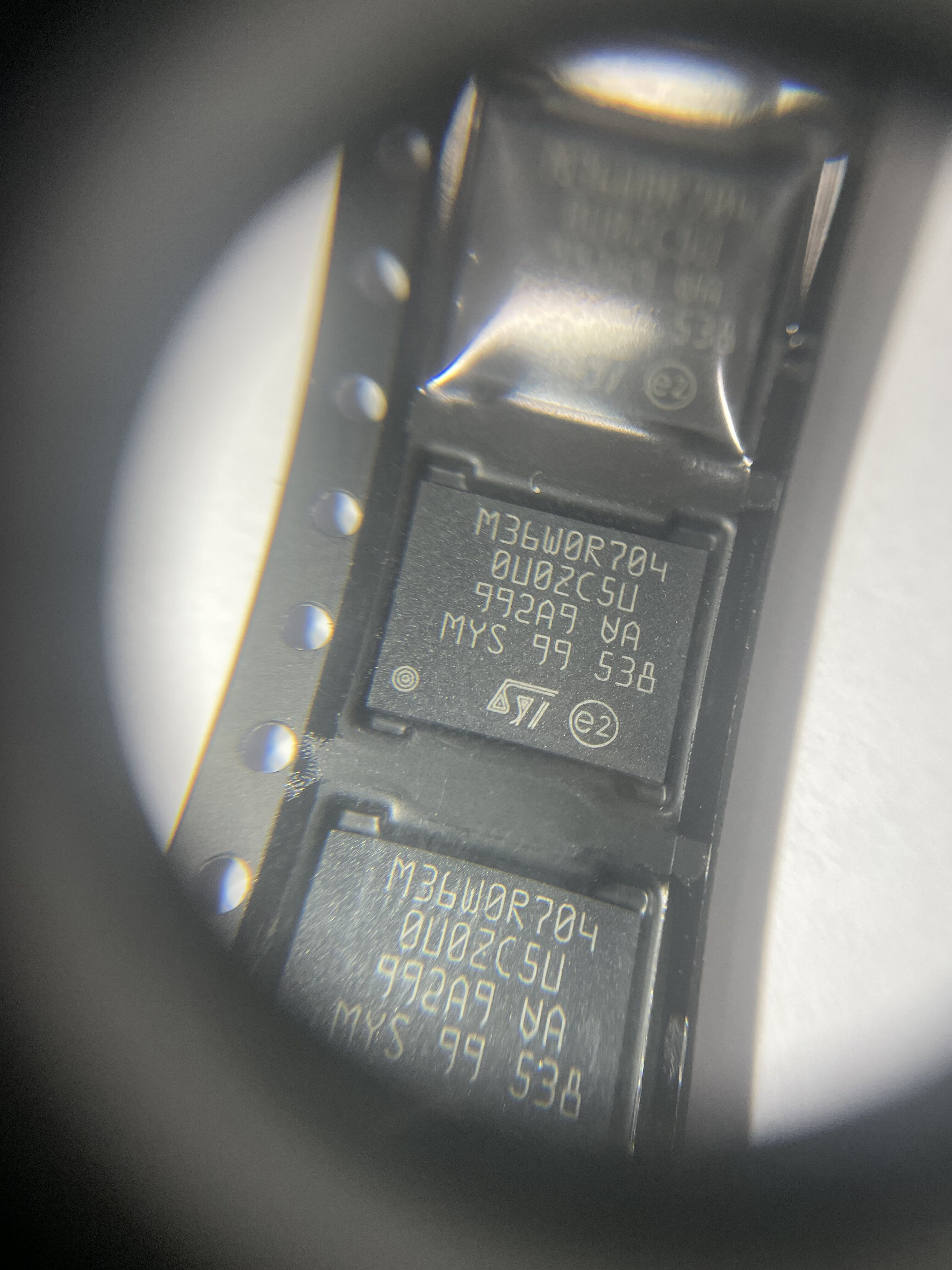 全新原装M36W0R7040U0ZC5U  BGA封装 集成电路  ST 现货可直拍