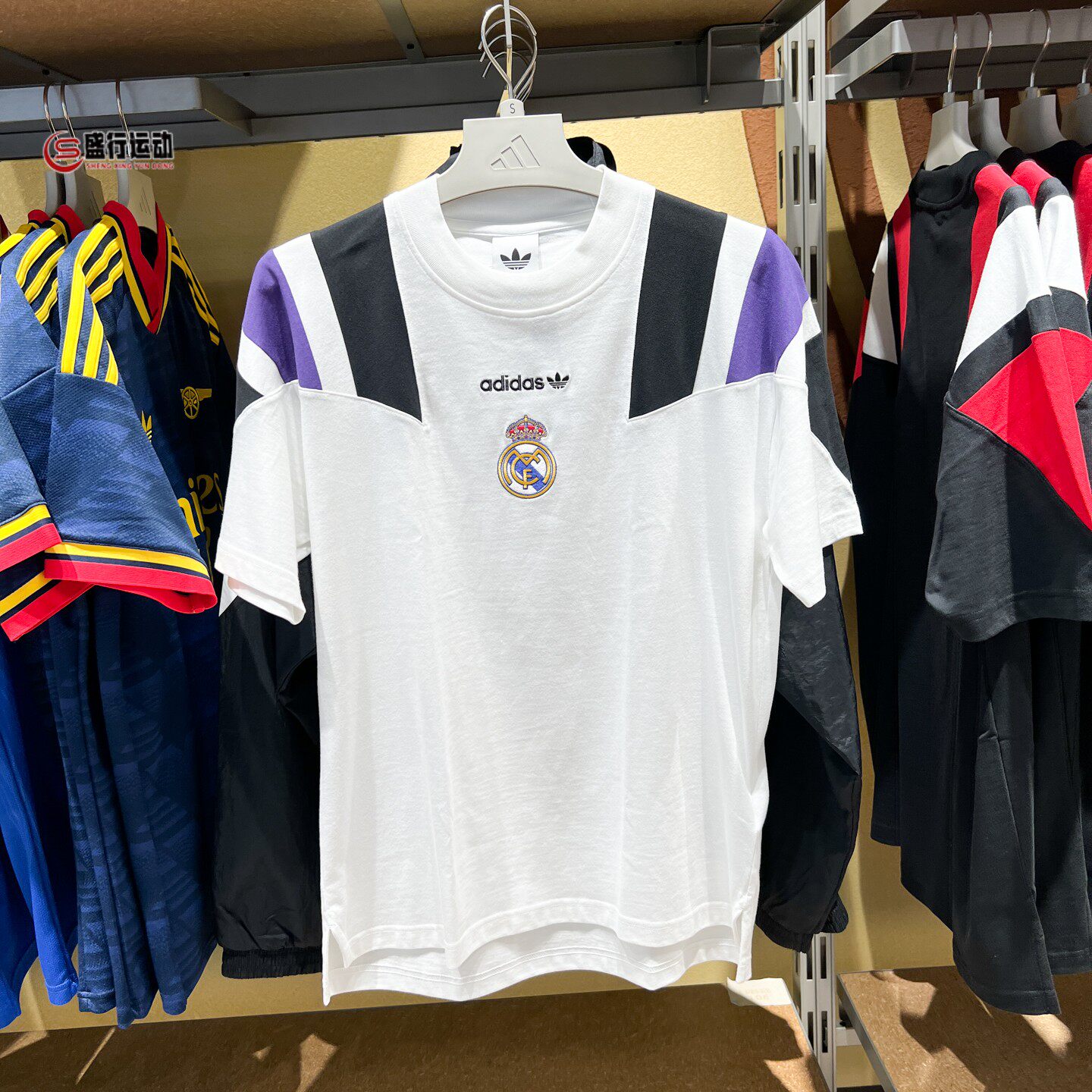 Adidas阿迪达斯男装2026年冬新款皇马足球休闲文化短袖T恤 KG2988
