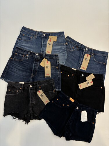 李维斯女501牛仔短裤多色