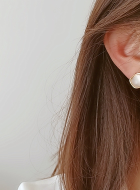 几何简约百搭方形猫眼无耳洞蚊香盘耳夹女法式气质无痛硅胶耳饰新