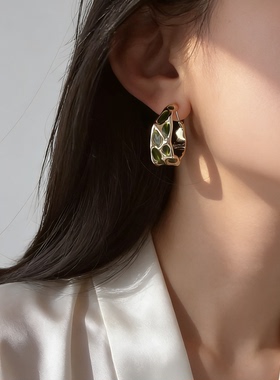 滴釉工艺绿色宽版C圈无痛无耳洞蚊香盘耳夹女百搭气质高级感耳饰