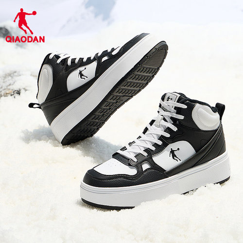 乔丹2025年秋季新款棉鞋女款运动厚底增高加绒板鞋橡胶防滑保暖女