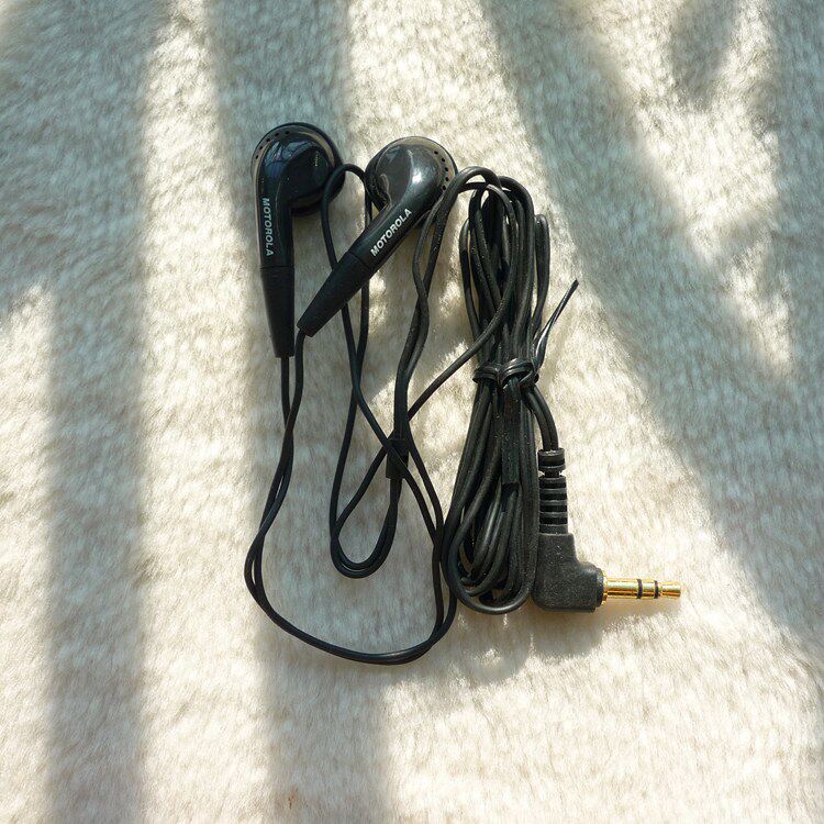 高音质耳机耳塞式监听发烧hifi人声流行不带麦手机播放器自适应