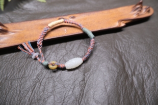 和田玉籽料回纹勒子仿古雕