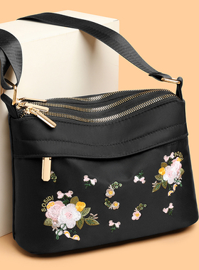 尼龙布包女绣花包新款妈妈包斜挎包休闲牛津布帆布包迷你小包女包