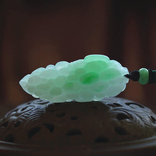 紫阳绿福瓜玉石翡翠a春带彩吊坠