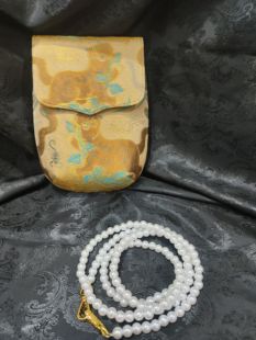 钱小萍真丝宋锦虎镇五毒竖版手机包新中式国风古风汉服搭配手工包