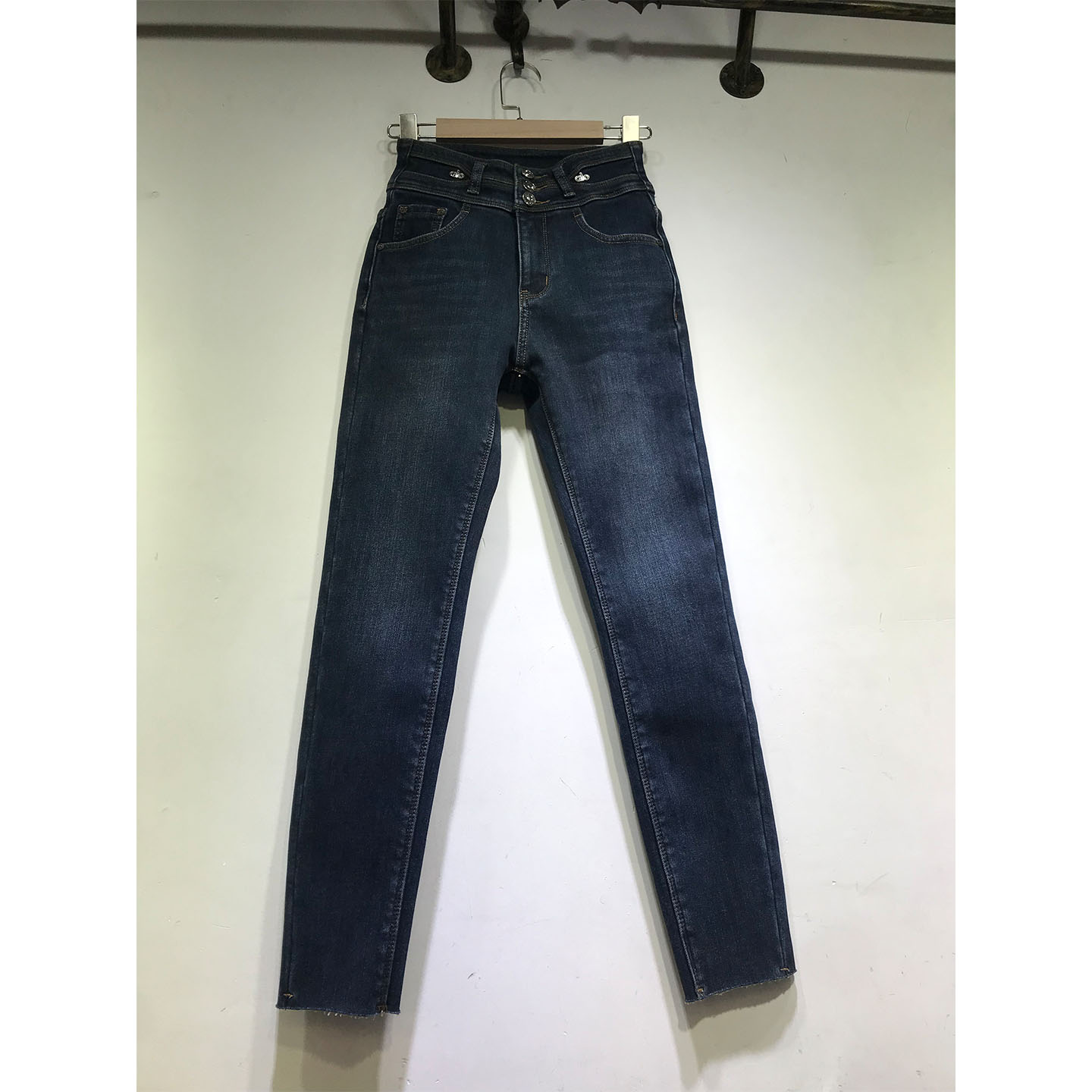 加绒毛边小脚裤女高腰九分牛仔裤