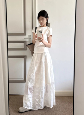 法式温柔风时尚休闲套装女夏季白色短袖T恤镂空白色半身裙两件套