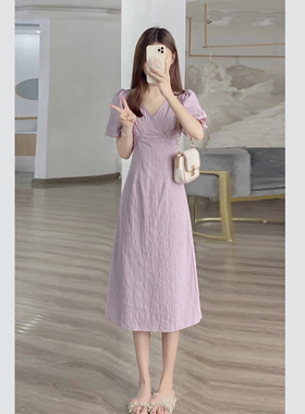 清仓！高级感紫色连衣裙女夏季法式泡泡袖V领收腰显瘦长裙