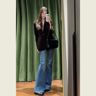 老钱风酒红色V领西装外套女春秋新款通勤风修身显瘦丝绒西服上衣