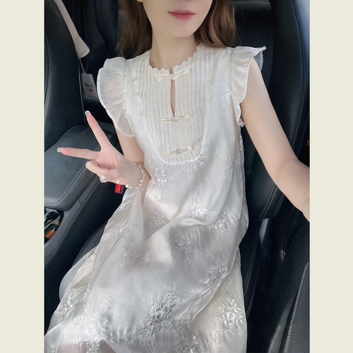 新中式温柔风气质小飞袖连衣裙