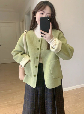 韩系绿色小香风毛呢短款外套女春秋季小个子简约宽松显瘦呢子大衣