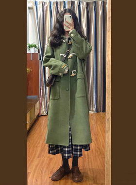 高级感绿色呢子大衣女中长款2023秋冬装日系小个子牛角扣毛呢外套