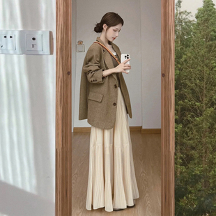 英伦风卡其色西装 韩系高级感廓形气质休闲西服上衣 外套女春秋新款