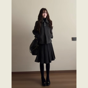 韩系深灰色翻领短款毛呢外套女秋季新款复古休闲宽松百搭呢子上衣